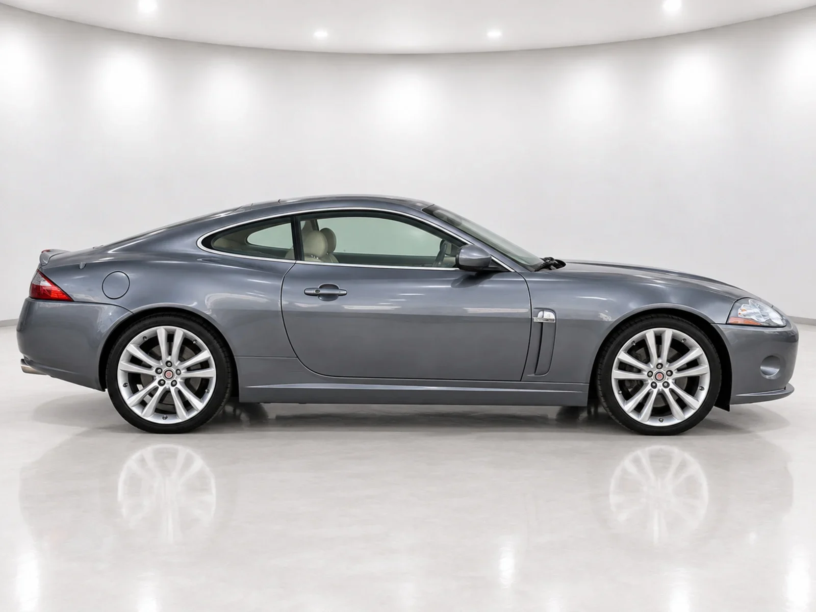 2007 Jaguar XK photo 3