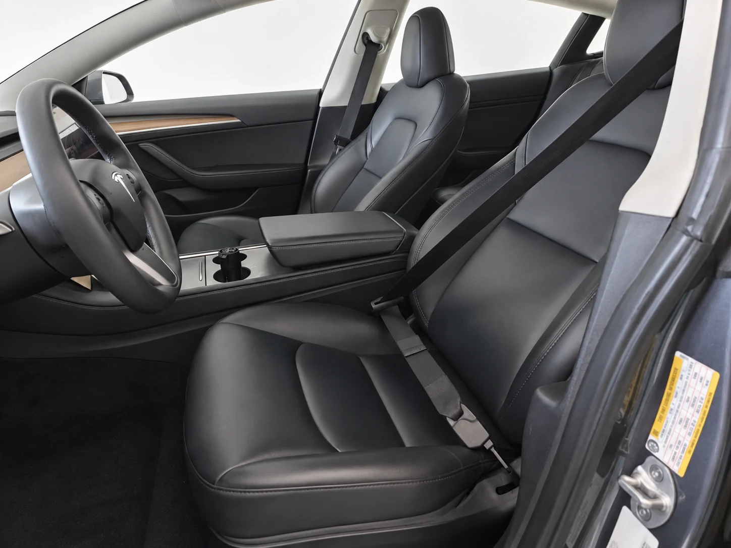 2023 Tesla Model 3 Standard Range photo 7
