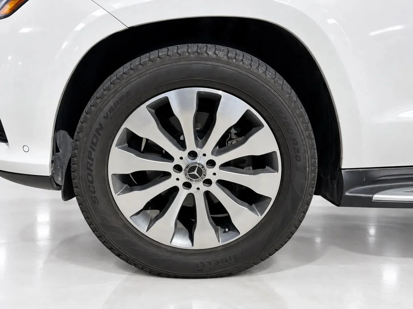 2019 Mercedes-Benz GLS 450 4MATIC Sport Utility photo 9