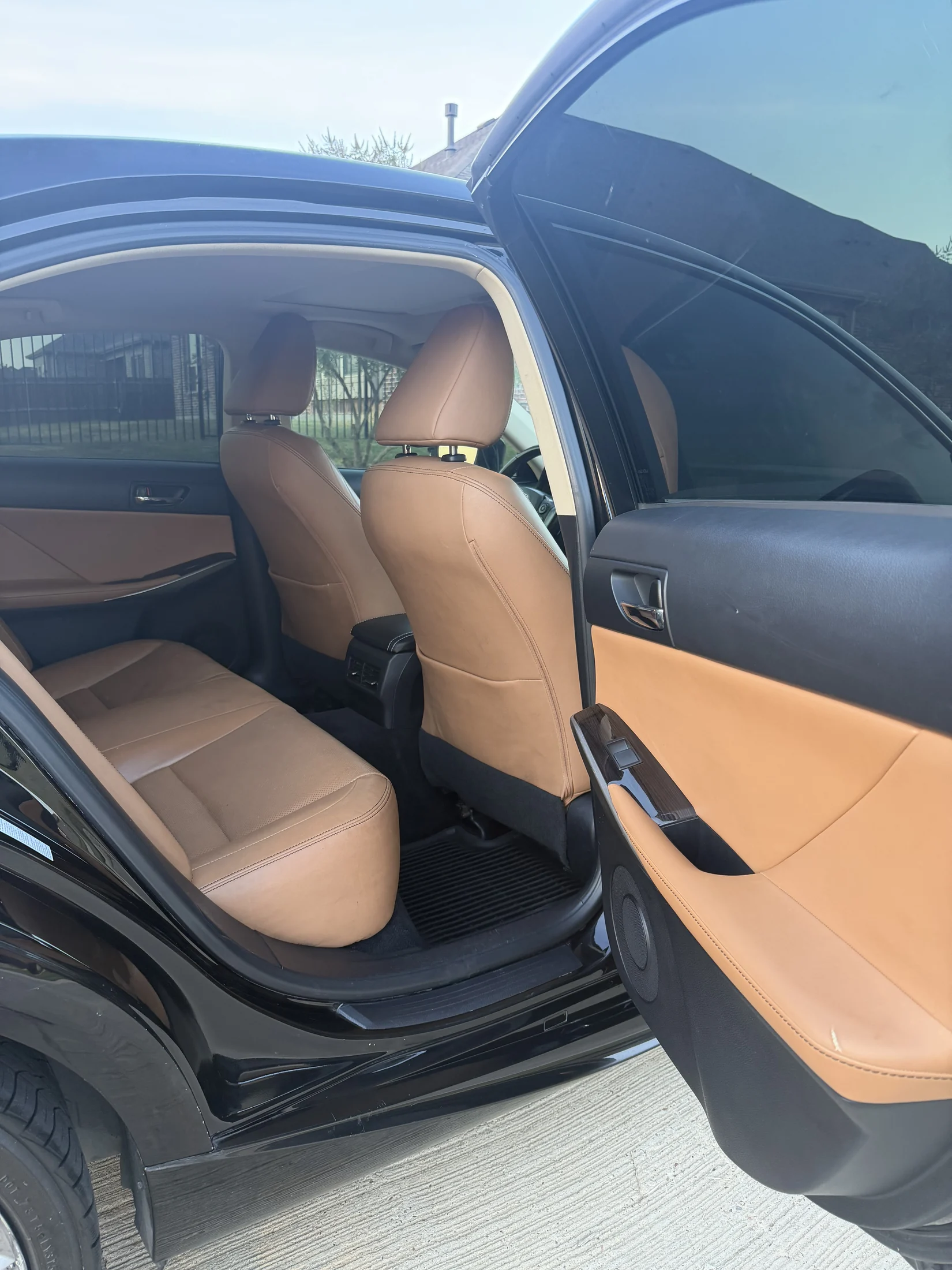 2014 Lexus IS 250 Luxury Package RWD photo 6