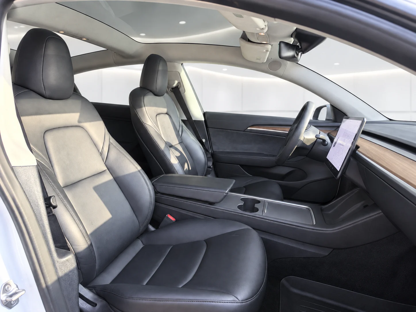 2022 Tesla Model 3 Standard Range RWD w/Enhanced Autopilot photo 8