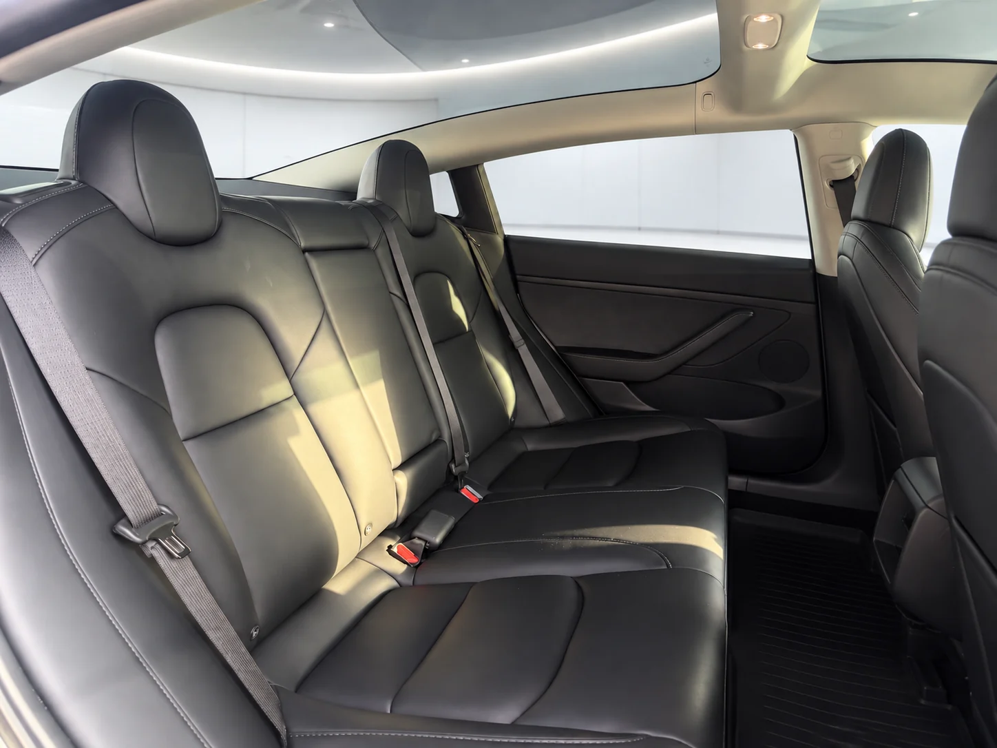 2022 Tesla Model 3 Standard Range RWD w/Enhanced Autopilot photo 10