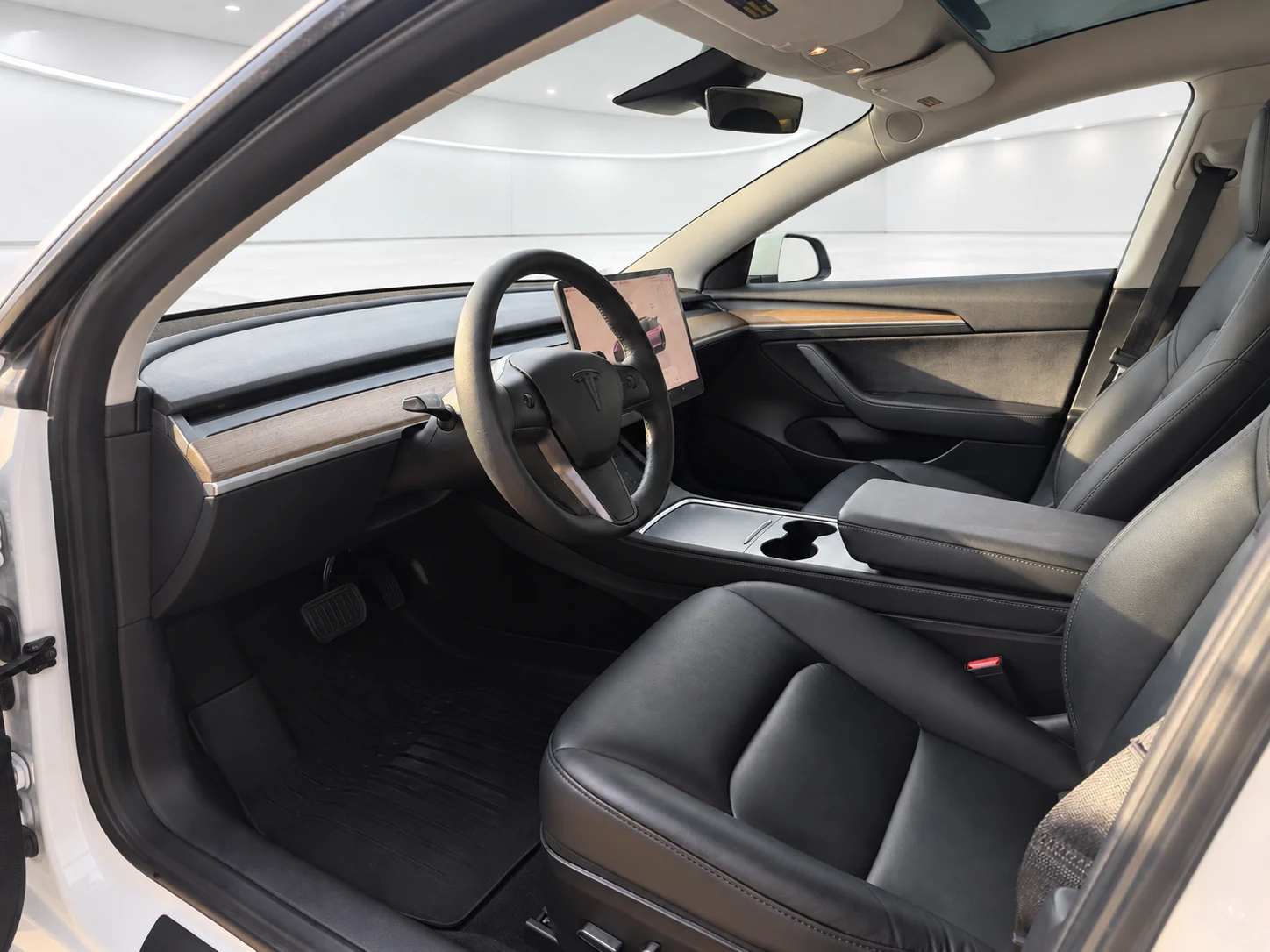 2022 Tesla Model 3 Standard Range RWD w/Enhanced Autopilot photo 11